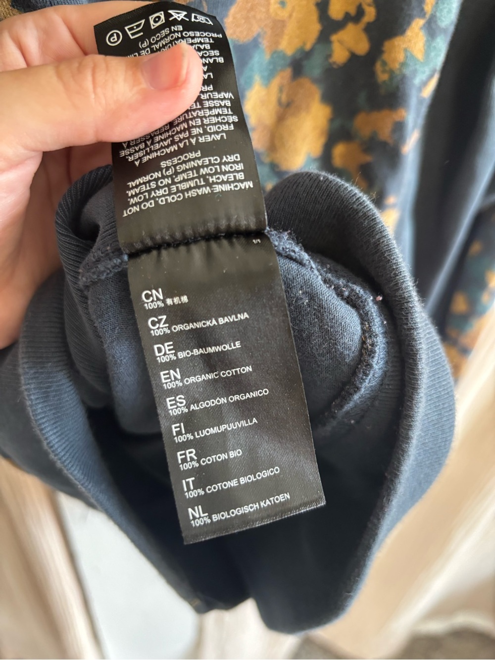 Kuhl 100% Organic Cotton Hoodie- Medium - Picture 6 of 9